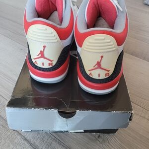 Collectible- 2006 Mens Michael Jordan, NEW Size 10